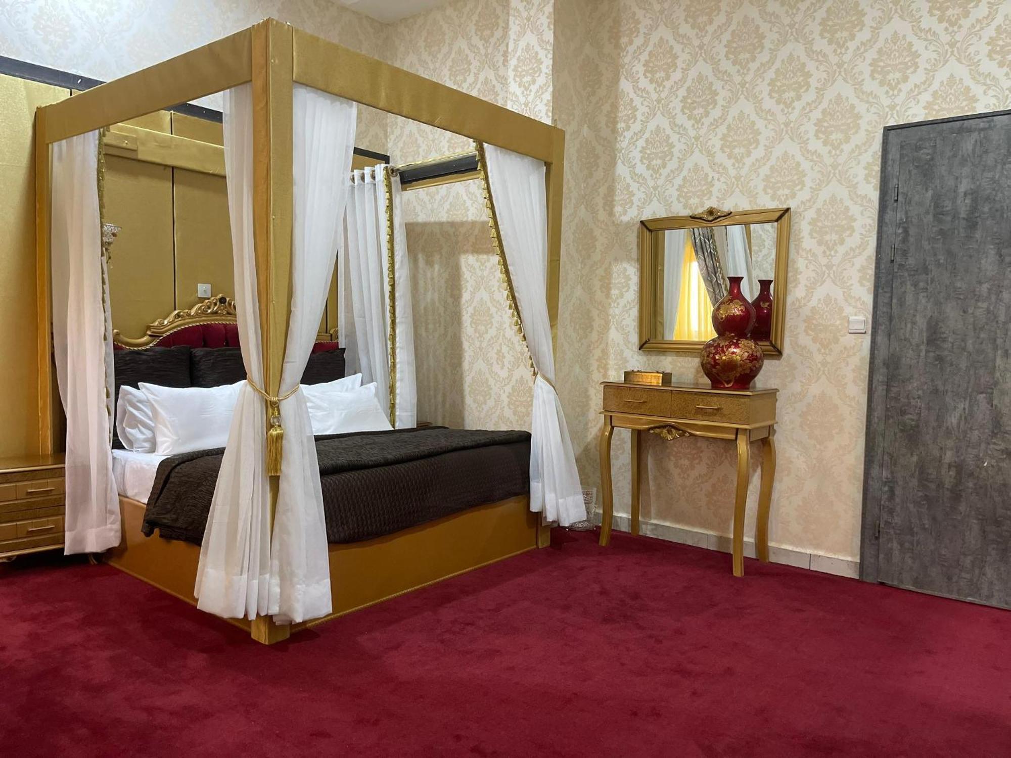 Aa Hotel And Suites Abuja Exterior photo